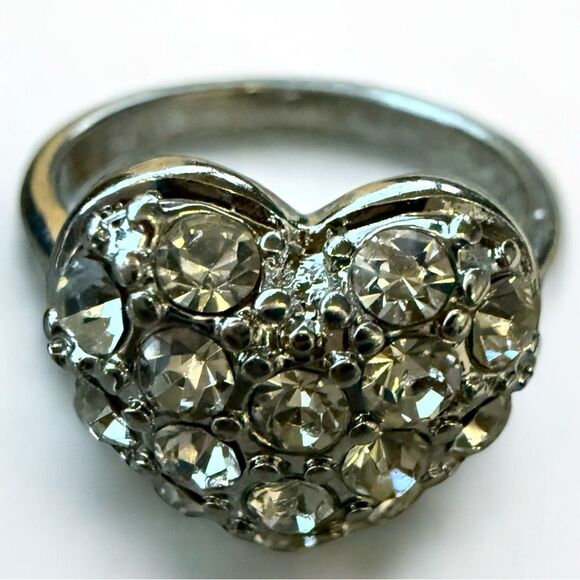Silver Heart Rhinestone Statement Ring Size 9 Romantic Sparkle - Picture 1 of 16